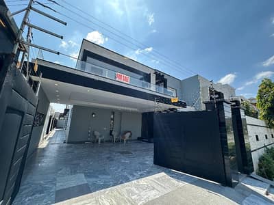 1 Kanal Well-Maintained House for Sale IEP Town