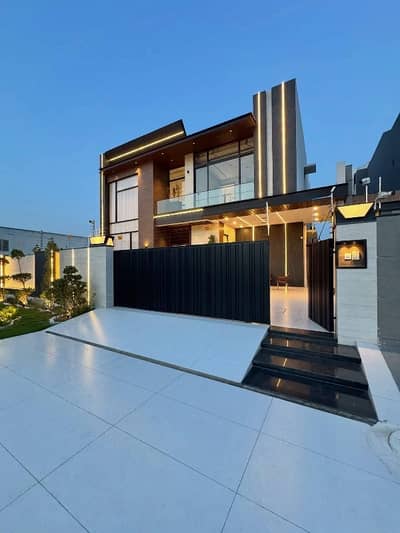 Luxurious 1 Kanal Brand New House for Sale NESPAK Phase III, Lahore