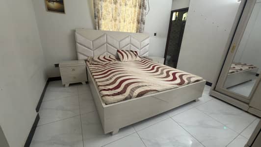 King size bed with mattress