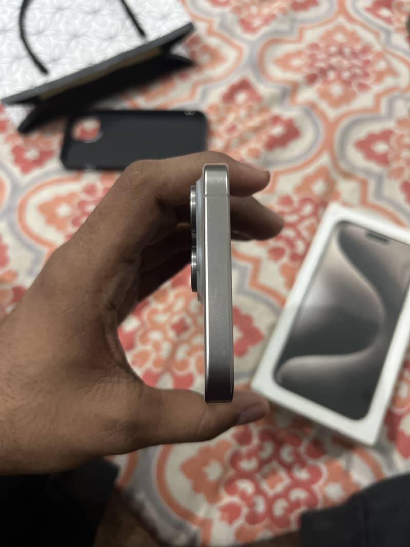 Iphone 15 pro max 2