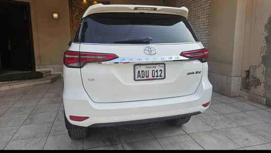 Toyota fortuner sigma 2.8