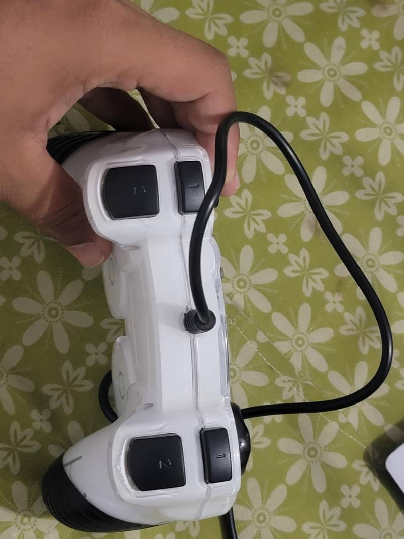 Gaming Controller 5