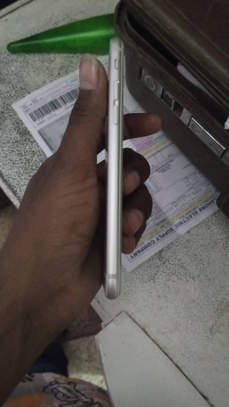 iPhone 6 3
