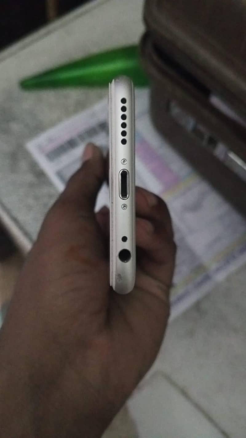 iPhone 6 4
