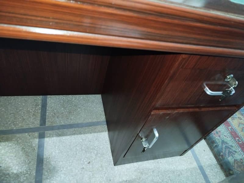 OFFICE TABLE 6