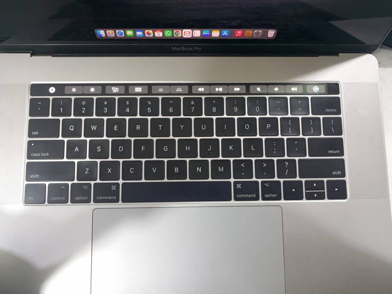 MacBook pro 2017 1