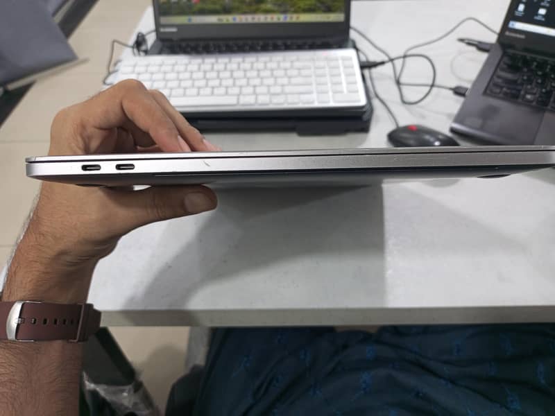 MacBook pro 2017 7