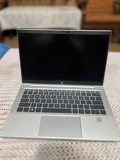 HP 830 G7