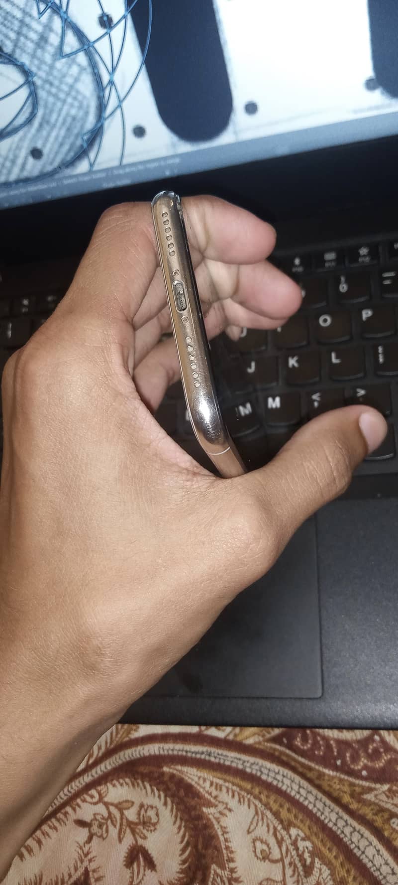 Apple iPhone X 4