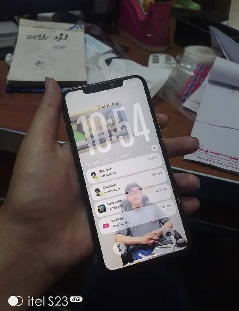 Iphone 11 pro max 3