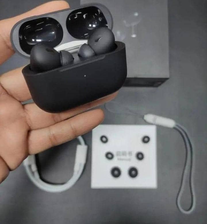 ear buds 3
