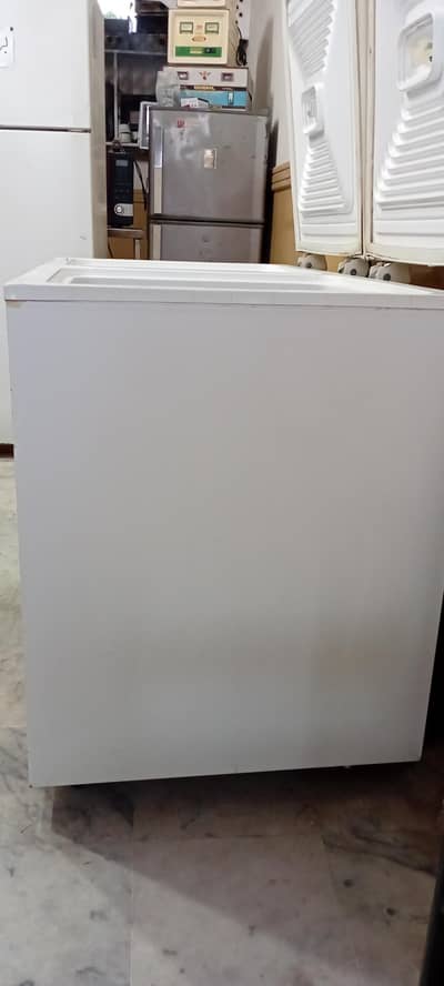 Popular manufacturers include Waves, double-door chest deep freezer