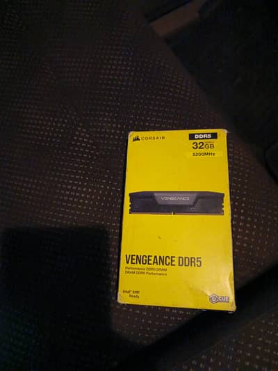 32 GB Non RGB Corsair Ram 5200 Mhz CL 40 slightly used .