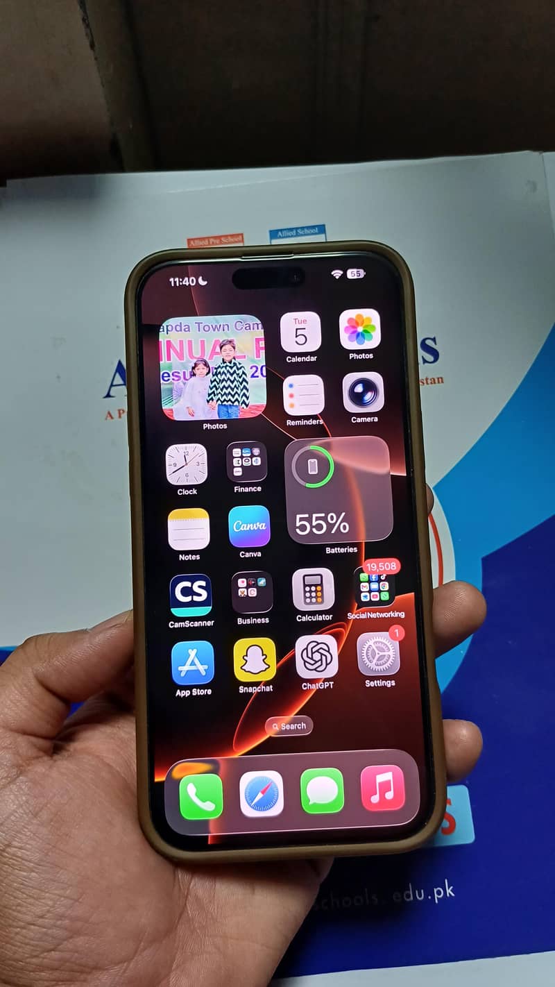 iPhone 16 pro max 6