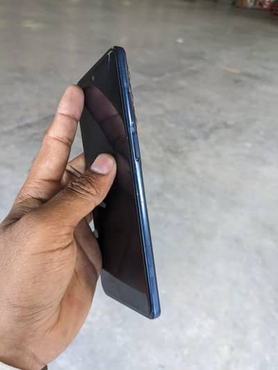 matrola edge UW 2021 5G 8+2 256gb