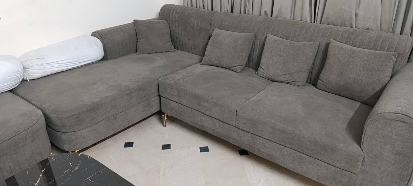 L sofa shaped 1