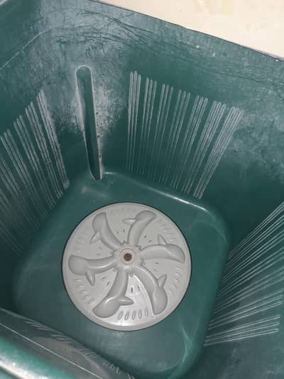 super. asia washing machine in a good condition. . no damage