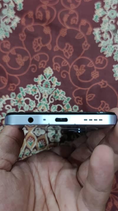 Realme C65 (10/10) condition