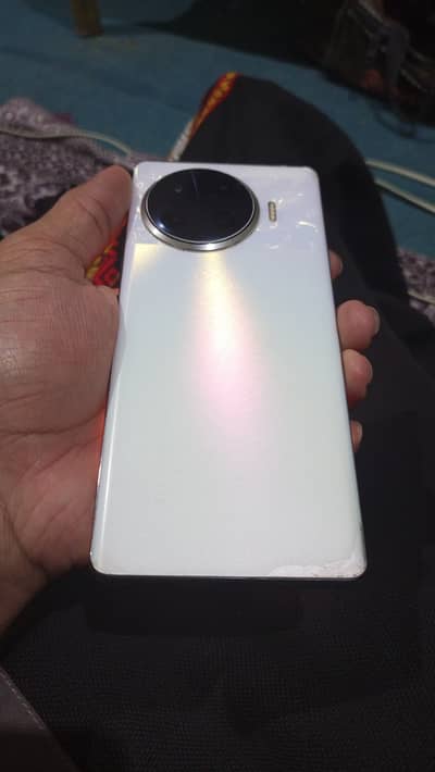 Tecno spark 20 pro plus