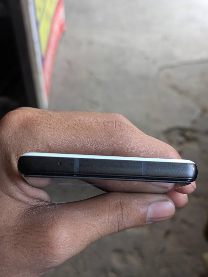 Google pixel 6a 3