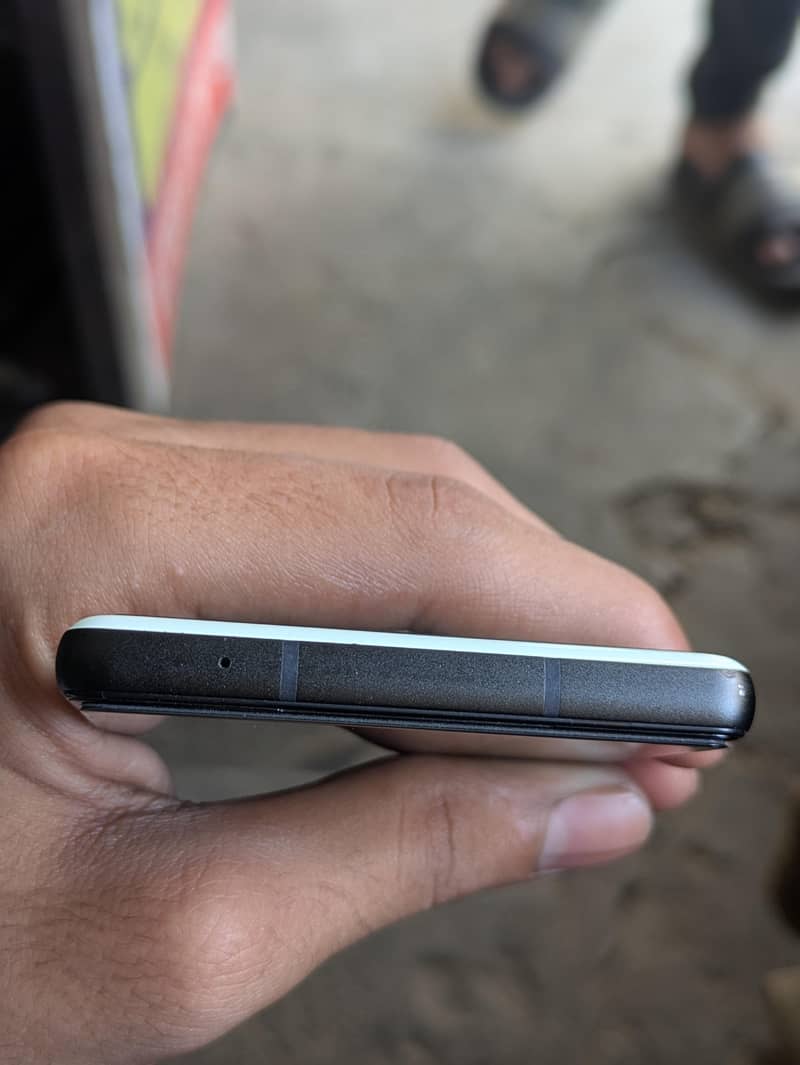 Google pixel 6a 4