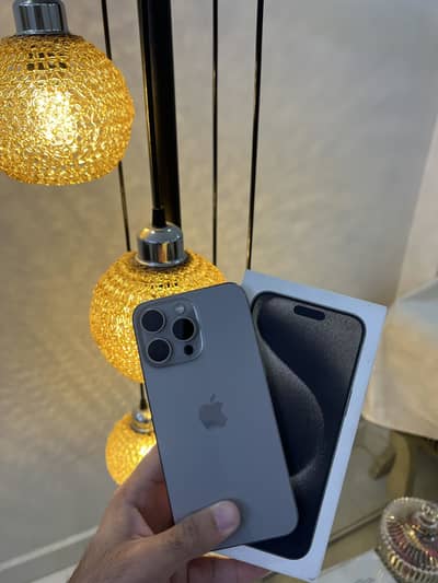 iPhone 15 Pro Max HK