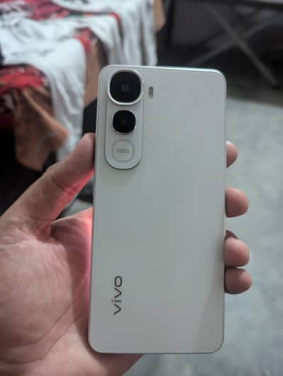 Vivo Y400 Complete Box 8 Months Warranty