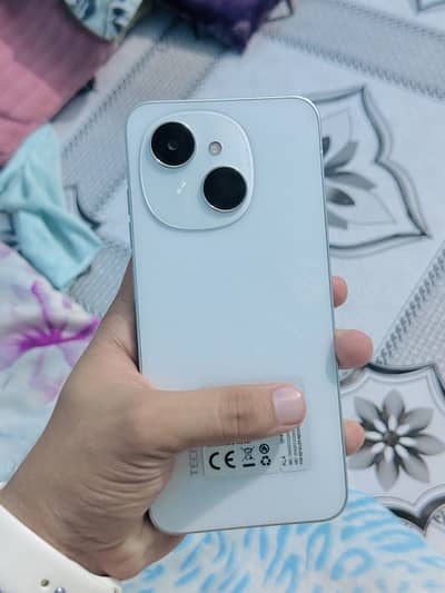 Infinix spark go 1 4+4 8 ram 64 gb