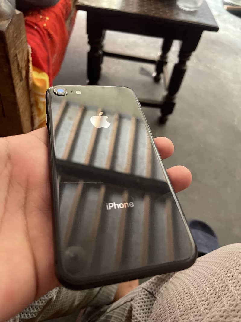 iPhone 8 1