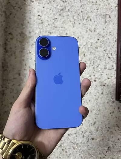 Apple iPhone 16