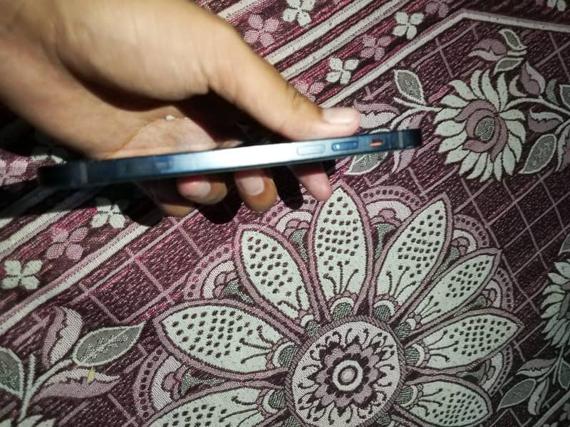 Iphone 12 5