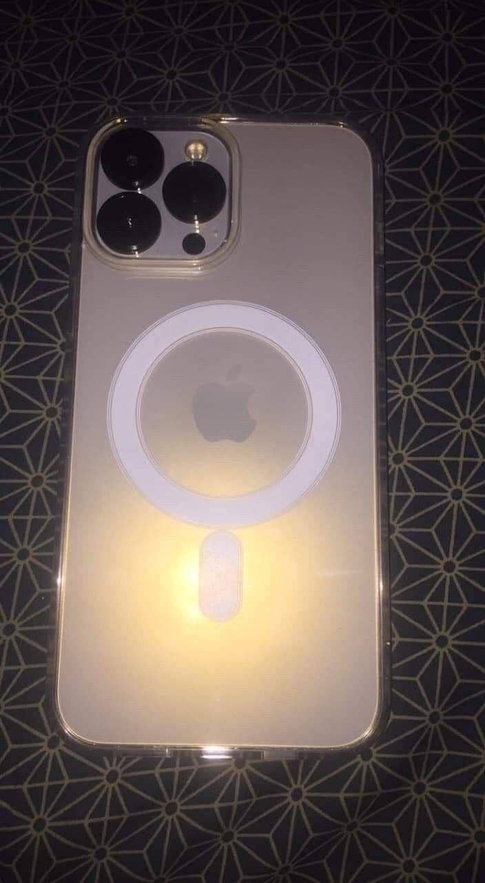 iPhone only 7000 0