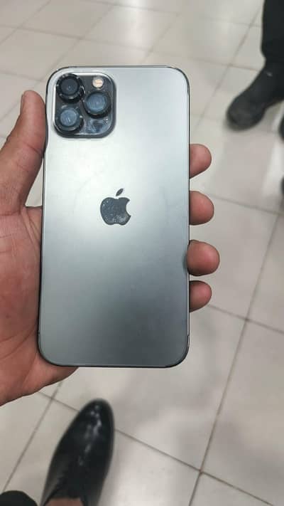 I am selling iphone 12 pro max