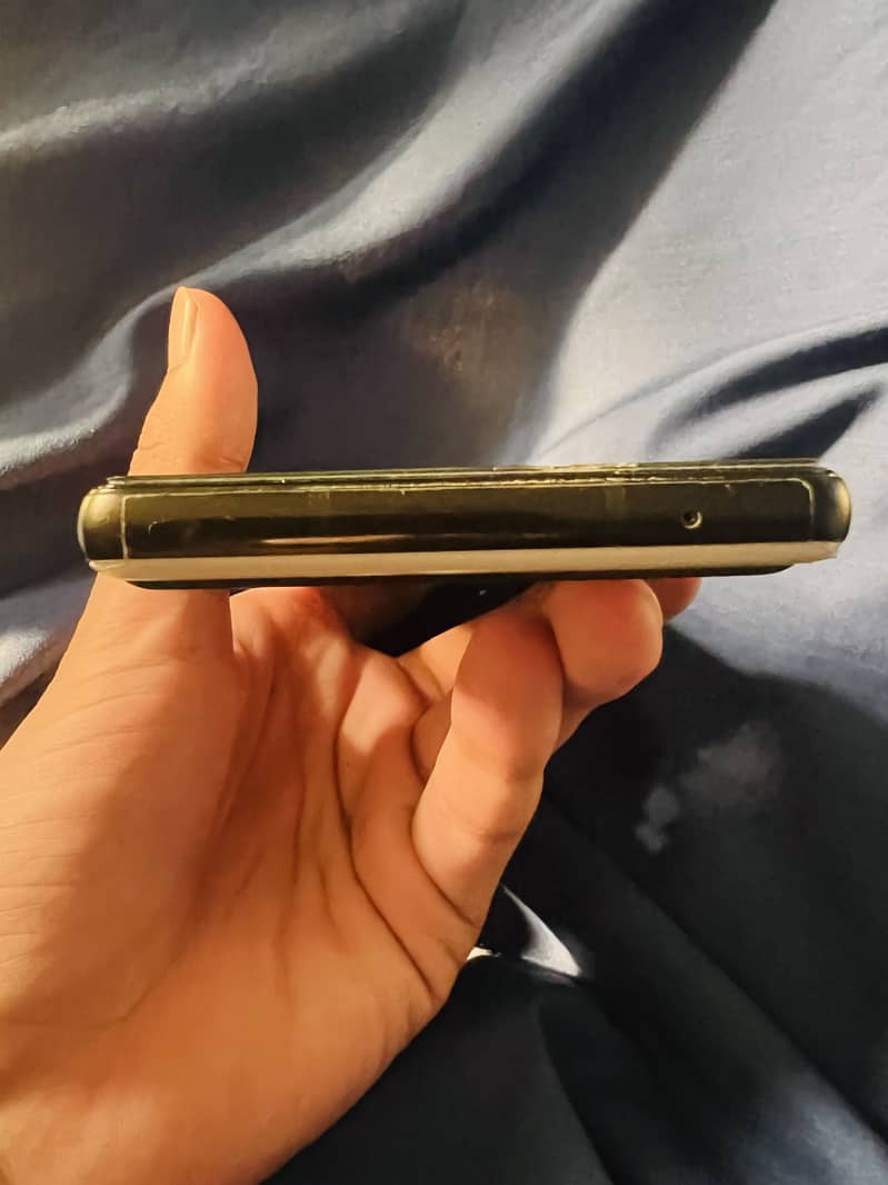 Google Pixel 6a 5
