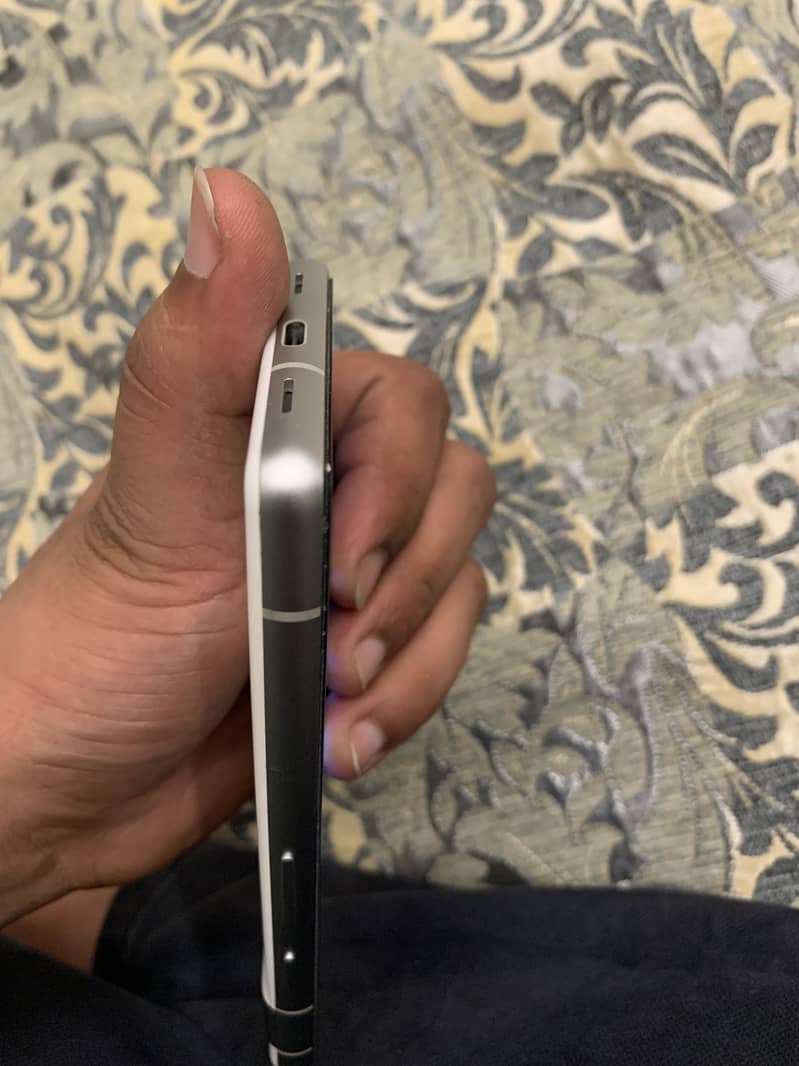 Goggle pixel 7a 1