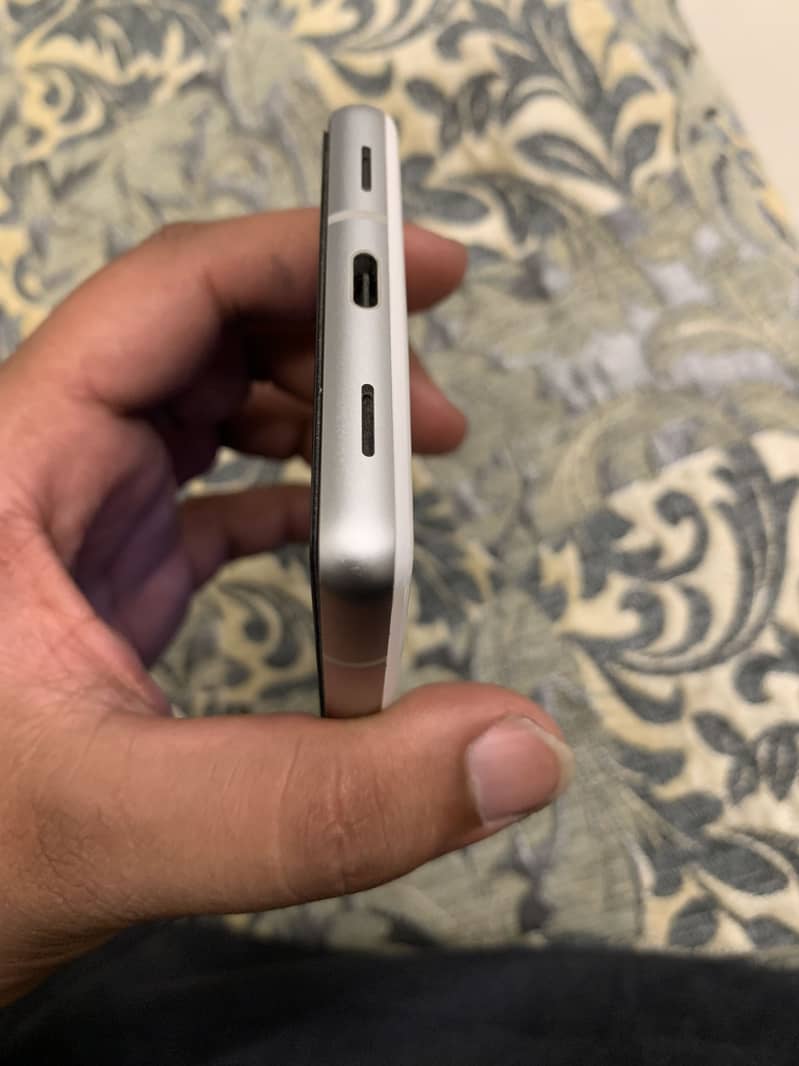 Goggle pixel 7a 3