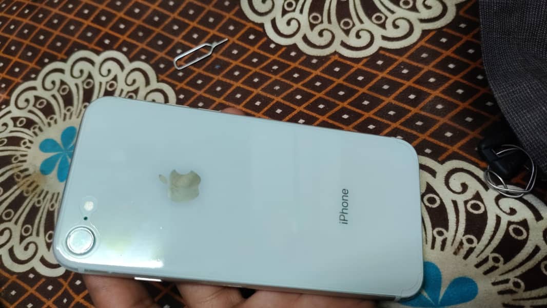 iPhone 8 1