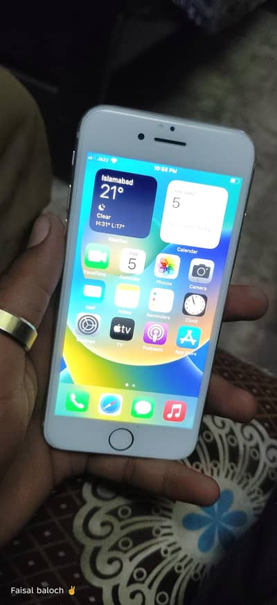 iPhone 8