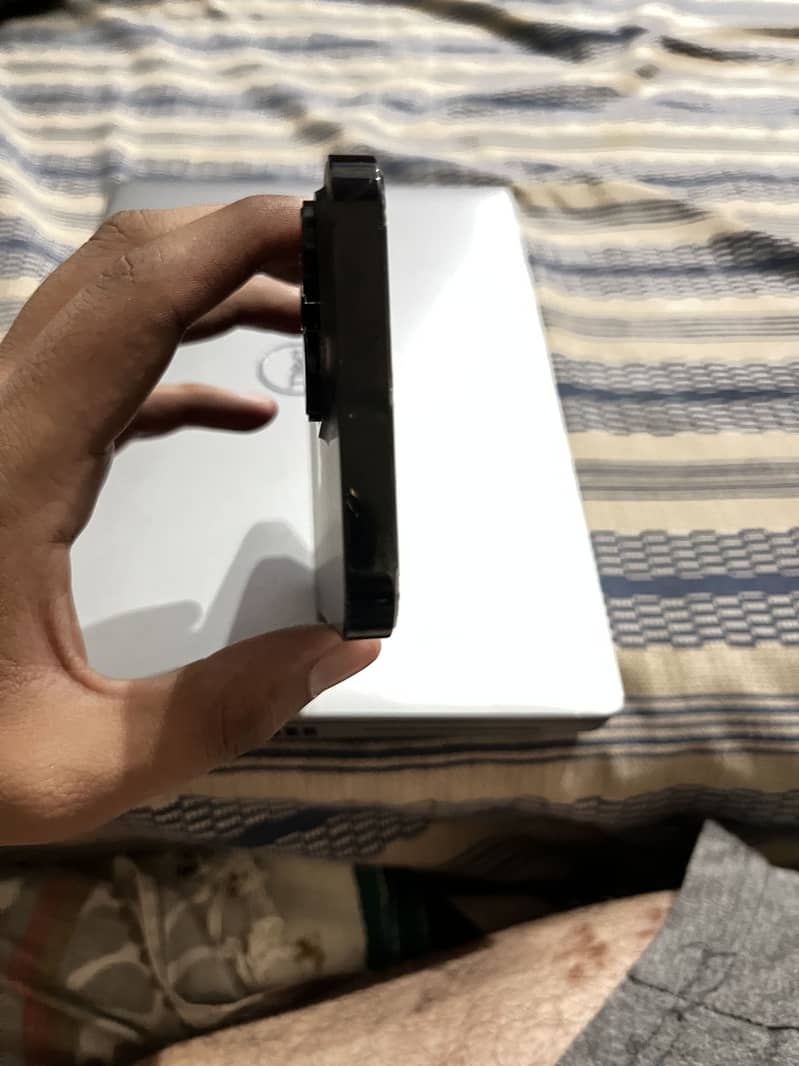 Iphone 14 pro max 4
