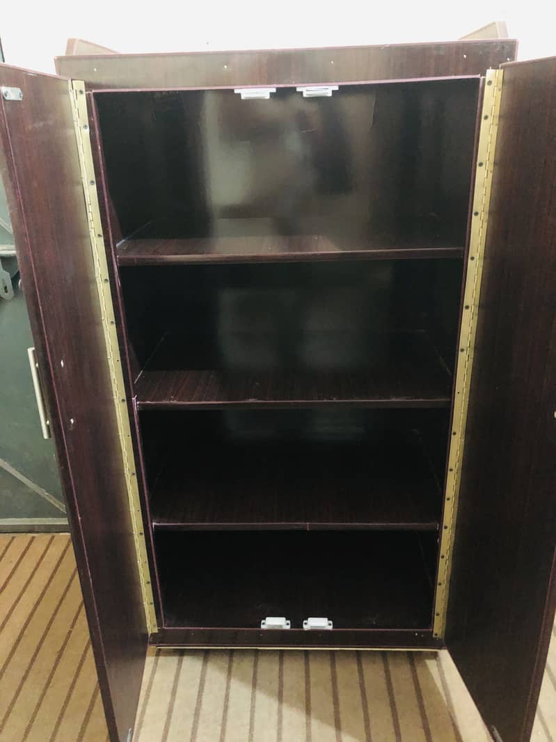 Almari Rack 0