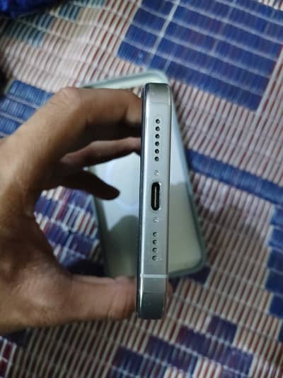 Iphone 15 pro max jv