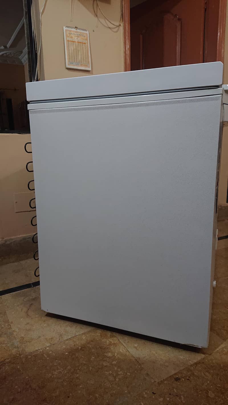 Dawlance freezer 3