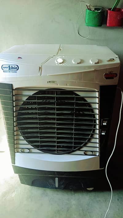 new air coolers hy bas ek saal chala hy