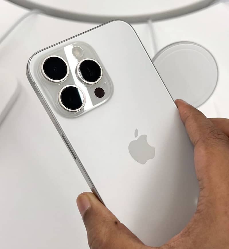 Iphone 15 pro 0