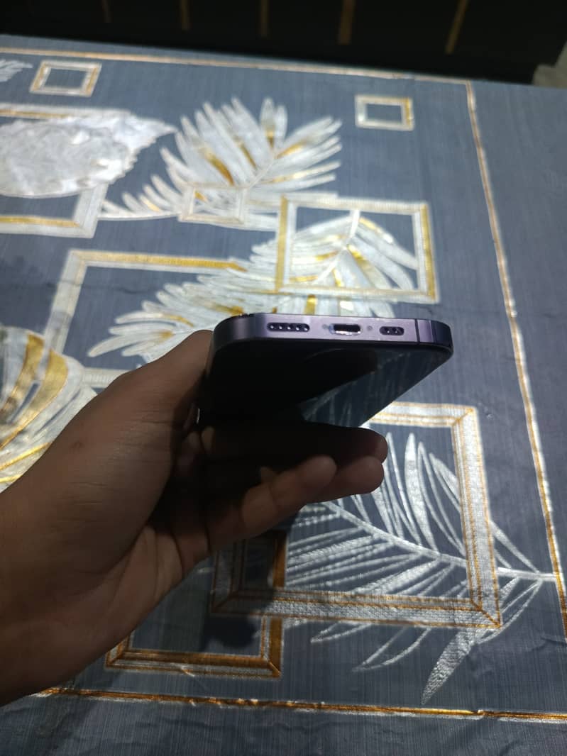 IPhone 14 Pro 4