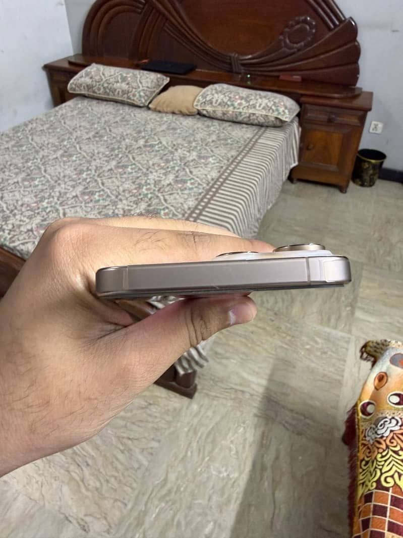 Iphone 16 pro max 2