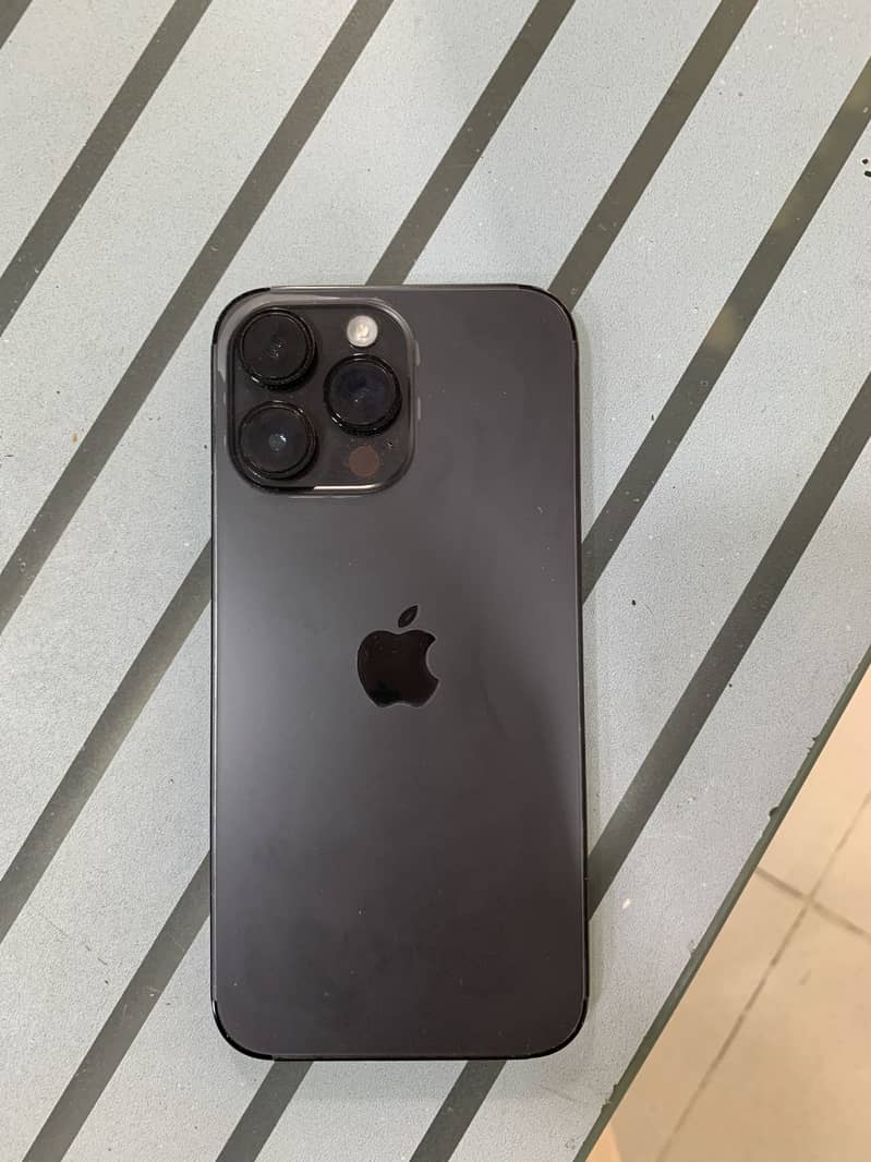iPhone 14 Pro Max 1