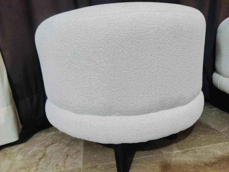 Two white stools/ottoman 4