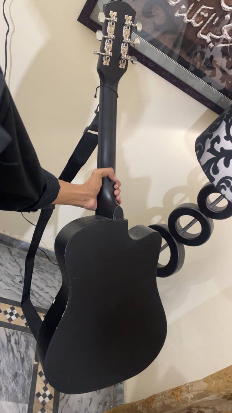 Guitar without front panel 8
