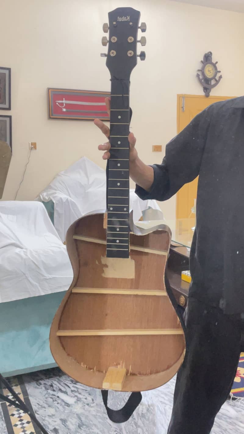 Guitar without front panel 9